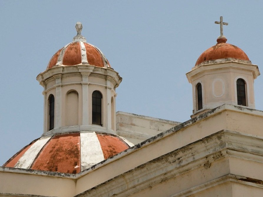 Cathedral Domes Near Rainforest Beach Condo