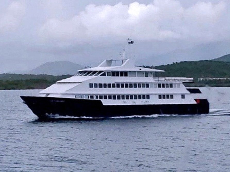 Daytrip to Culebra or Vieques near Rainforest Beach Condo