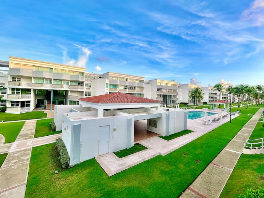 Rainforest Beach Condo Pool Clubhouse With Bathrooms